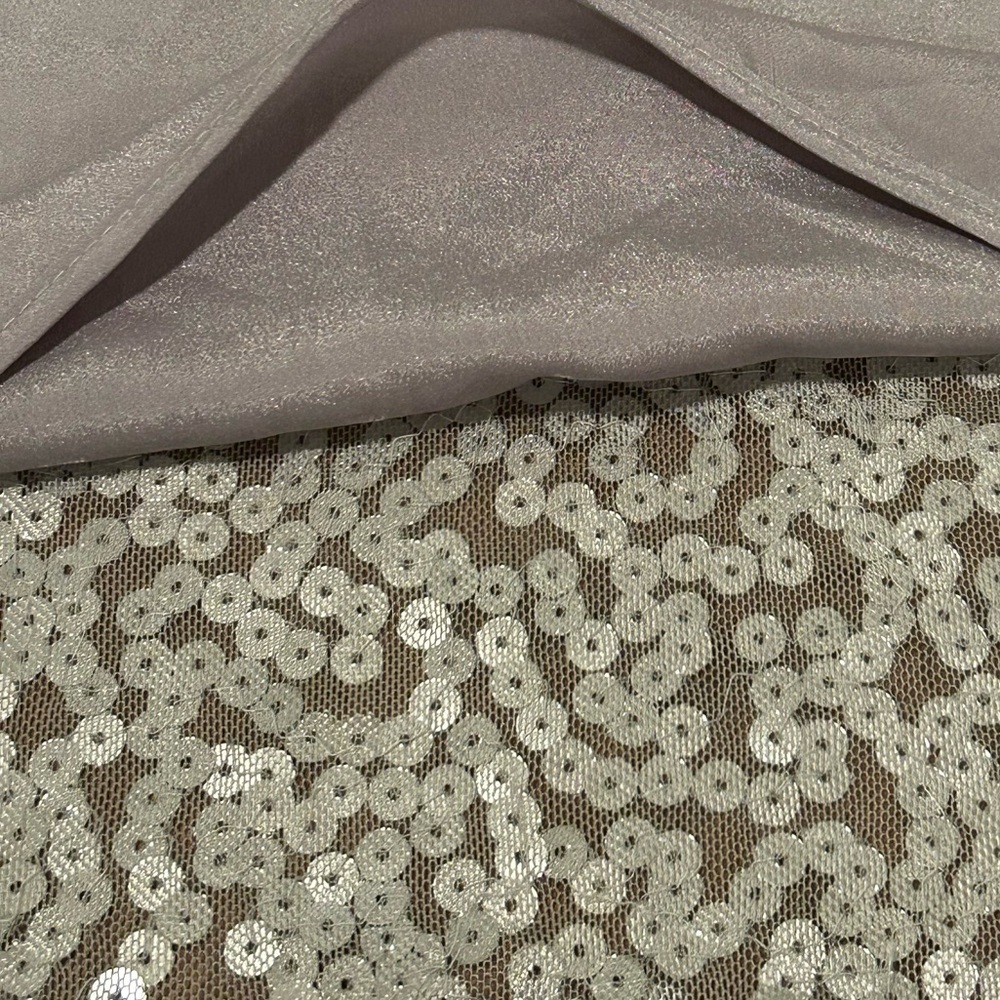 Sparkly Silver Sequin Shortsleeved Top by Seductions - New Size Medium 💍 - Picture 9 of 12